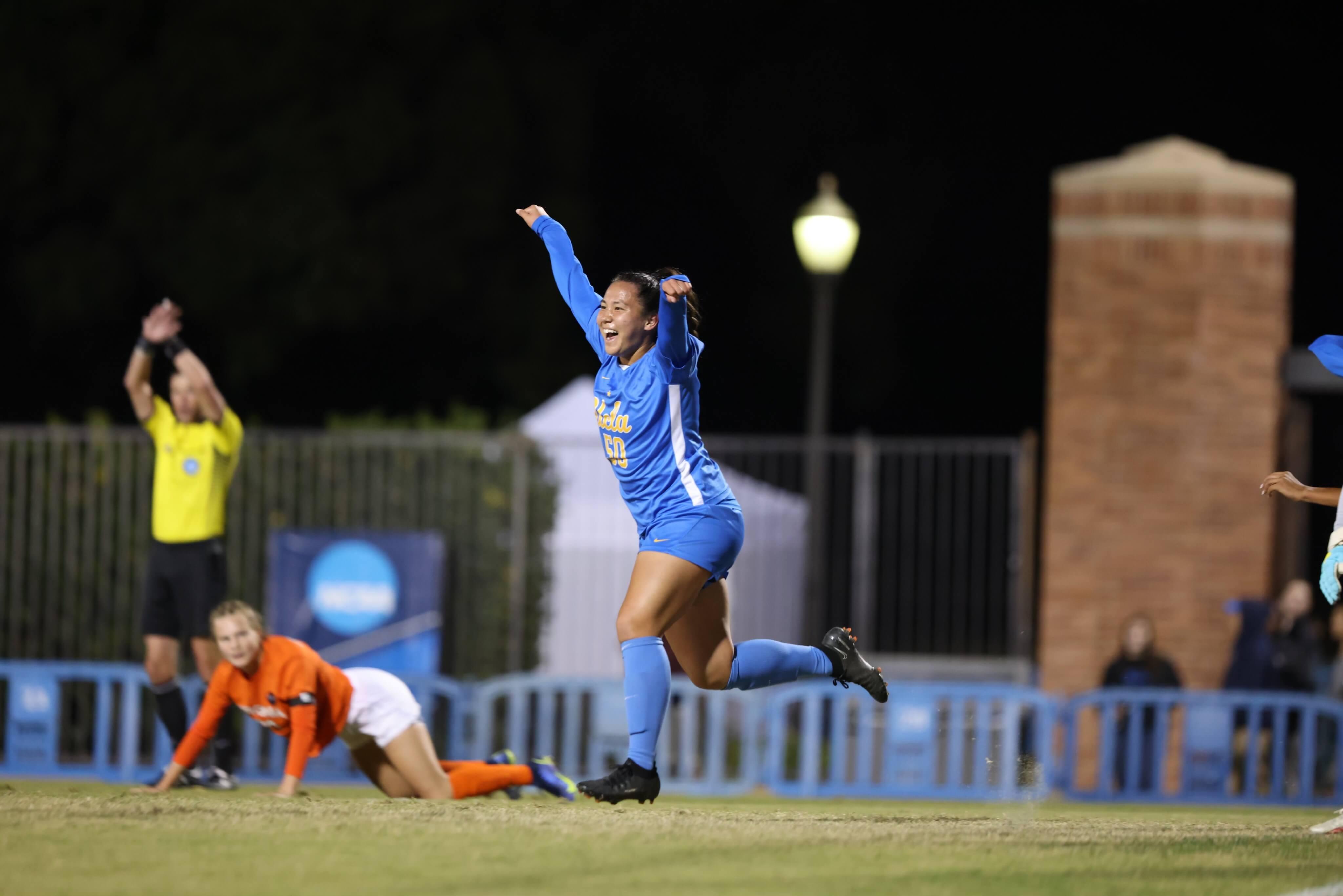 UCLA women's soccer Sunshine Fontes celebrates goal vs. Virginia